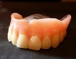 horní snímatelná náhrada s kemickými zuby